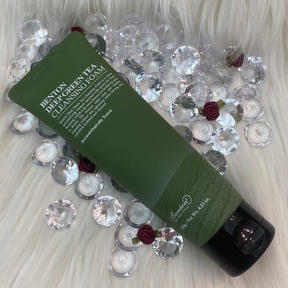 Benton |‎ Deep Green Tea Cleansing Foam | Facial Cleanser Face Wash - Picture 2 of 8